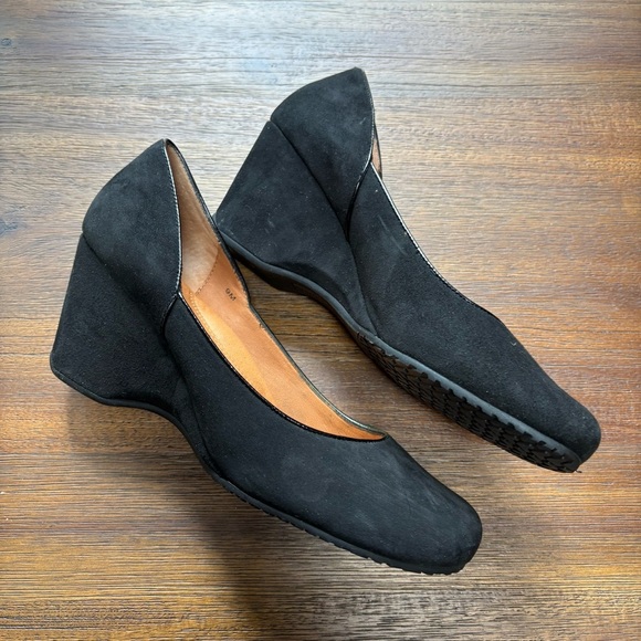 Gentle Souls by Kenneth Cole Black Wedge Shoes Sz.9 - Picture 3 of 5